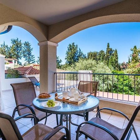 Cozy Apartment In Paphos Beautiful Complex Exterior foto