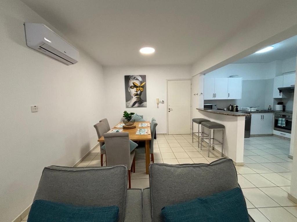 Cozy Apartment In Paphos Beautiful Complex Exterior foto