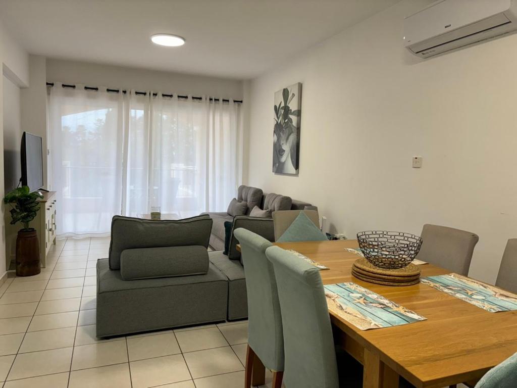 Cozy Apartment In Paphos Beautiful Complex Exterior foto